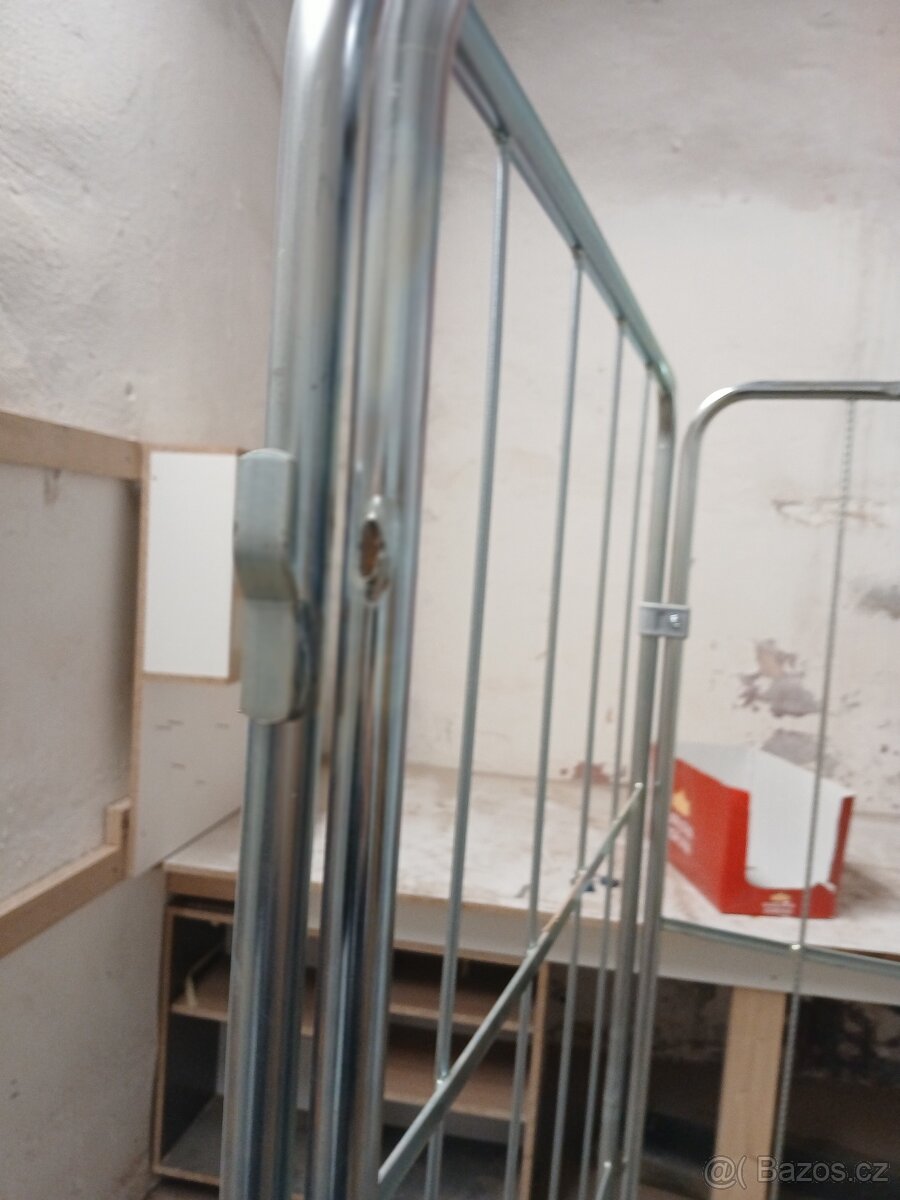 -Pojízdný kontejner. - 4