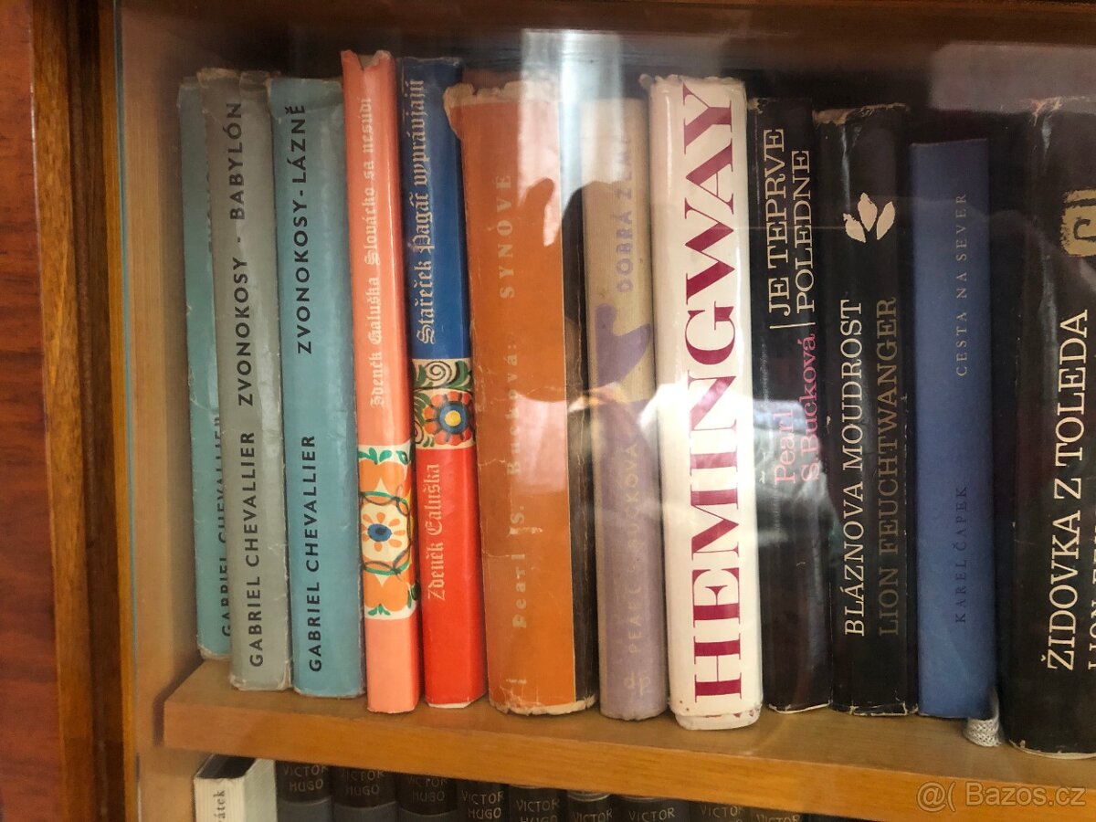 knihy různé - 4