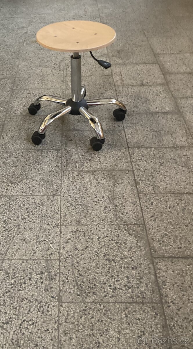 Nové židle pracovní - 4