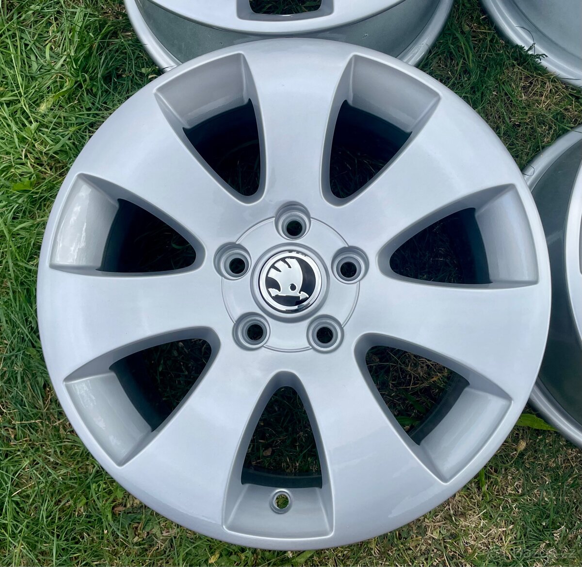 Alu Škoda Superb1/2 7jx16 ET45 5x112 - 4
