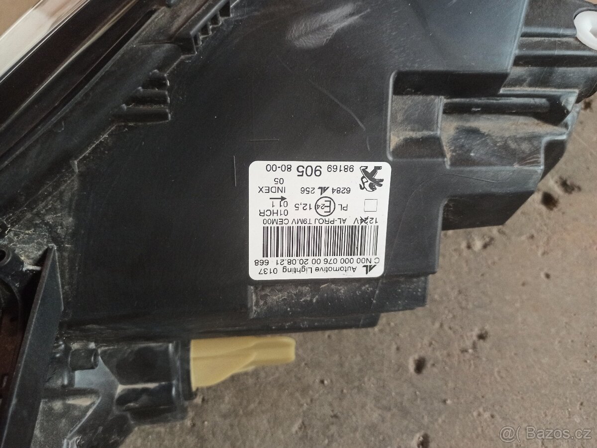 Světla Peugeot. - 4