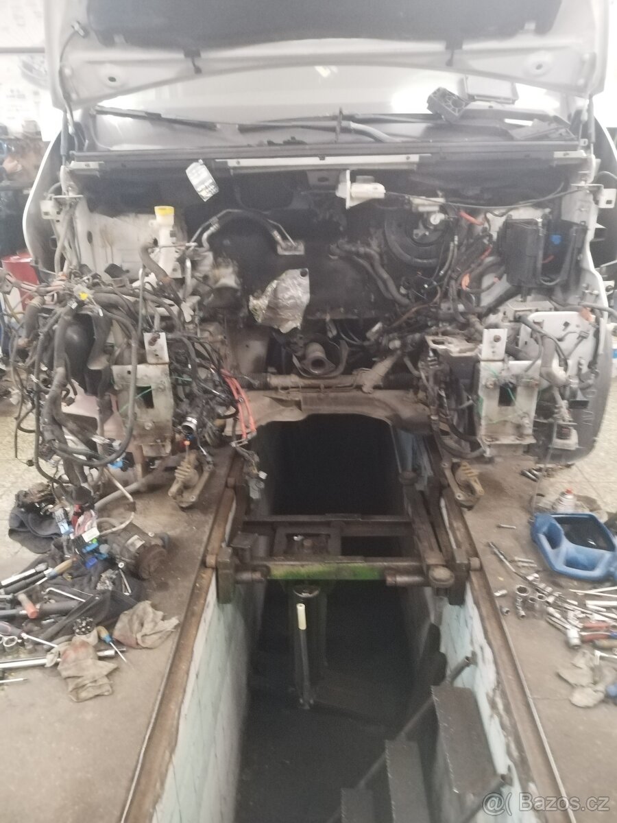 Renautl trafic 1.6 - 4