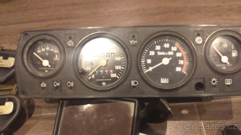 Škoda 105,120, součástky - 4