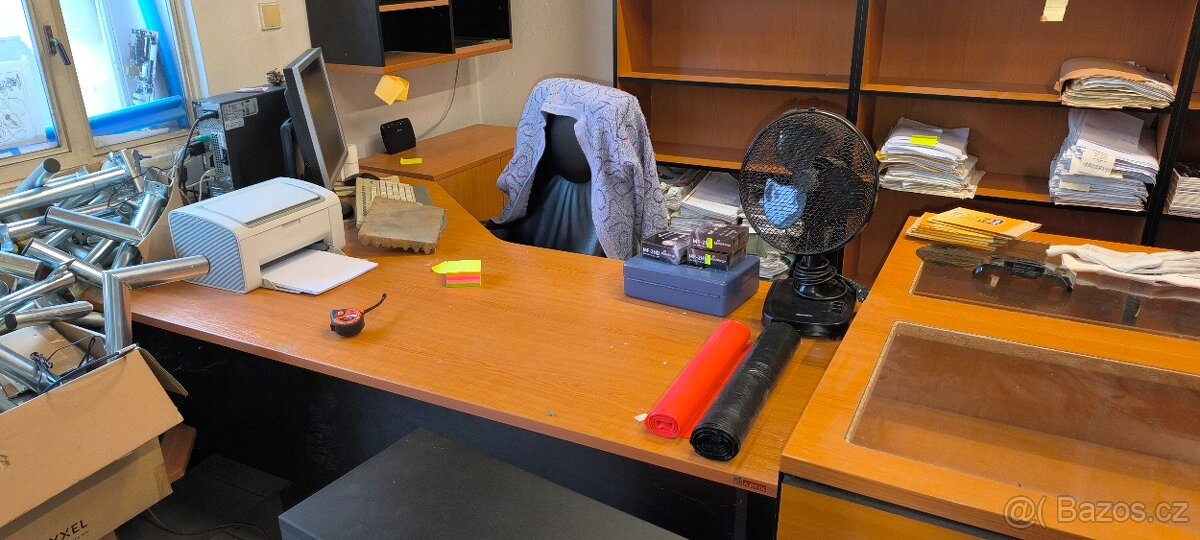 Kompletní vybavení kanceláře - 4