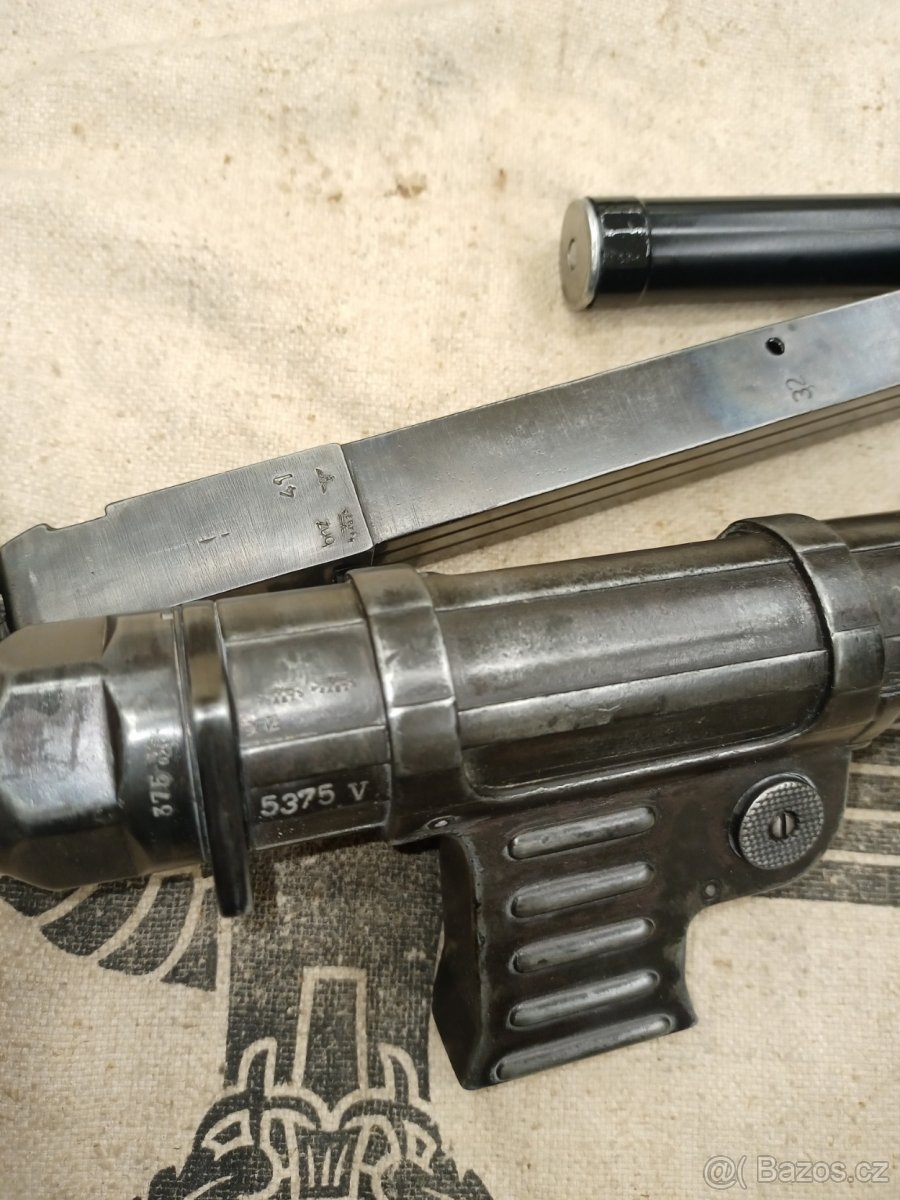 Samopal MP 40 , Kovový model Bnz 41- Steyr - 4