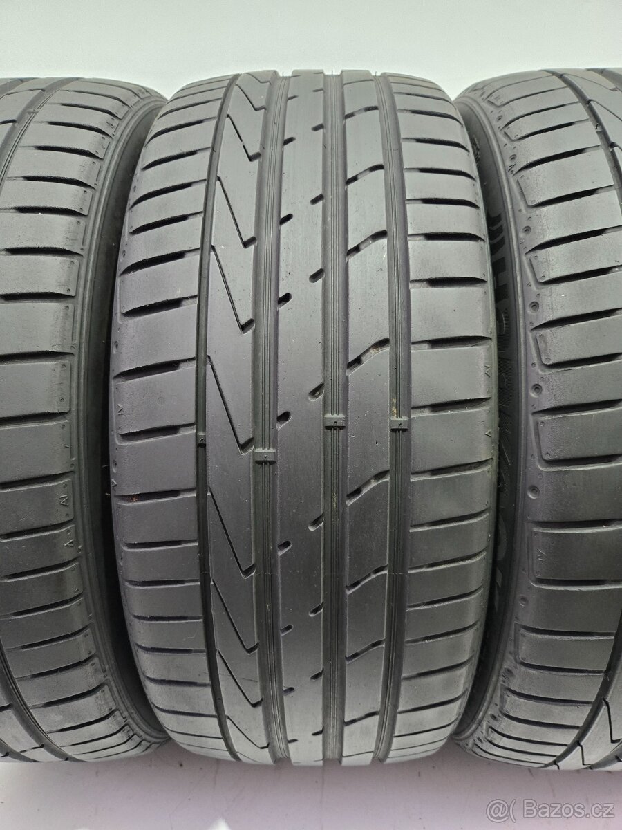 Letní pneu 225/40/19 Hankook - 4