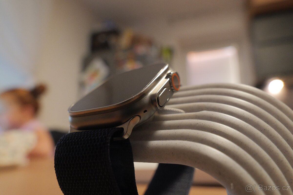 Apple Watch Ultra 2 - 4