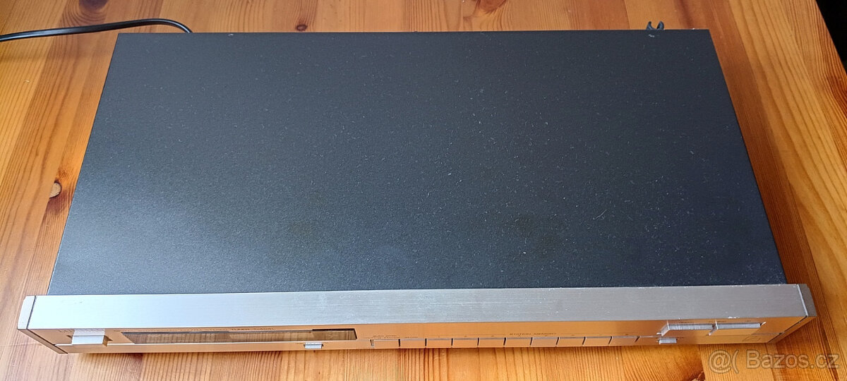 LUXMAN tuner T404L - 4