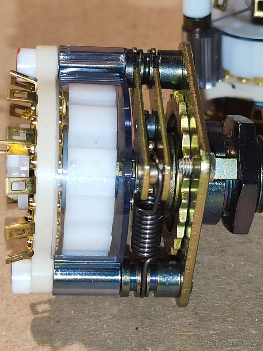 Otočné přepínače ELMA 2x12 Au a 1x12 Au - 4