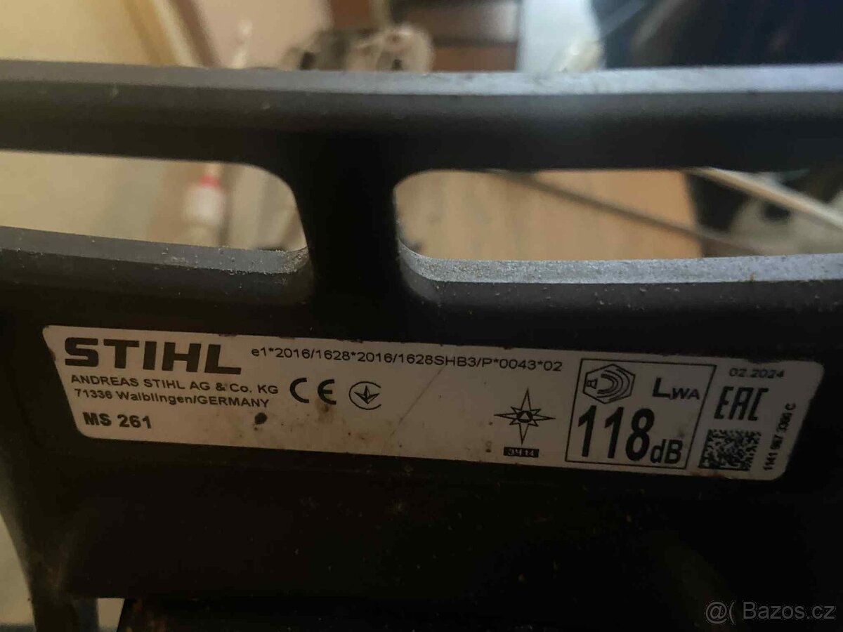 Motorová pila Stihl 261 - 4