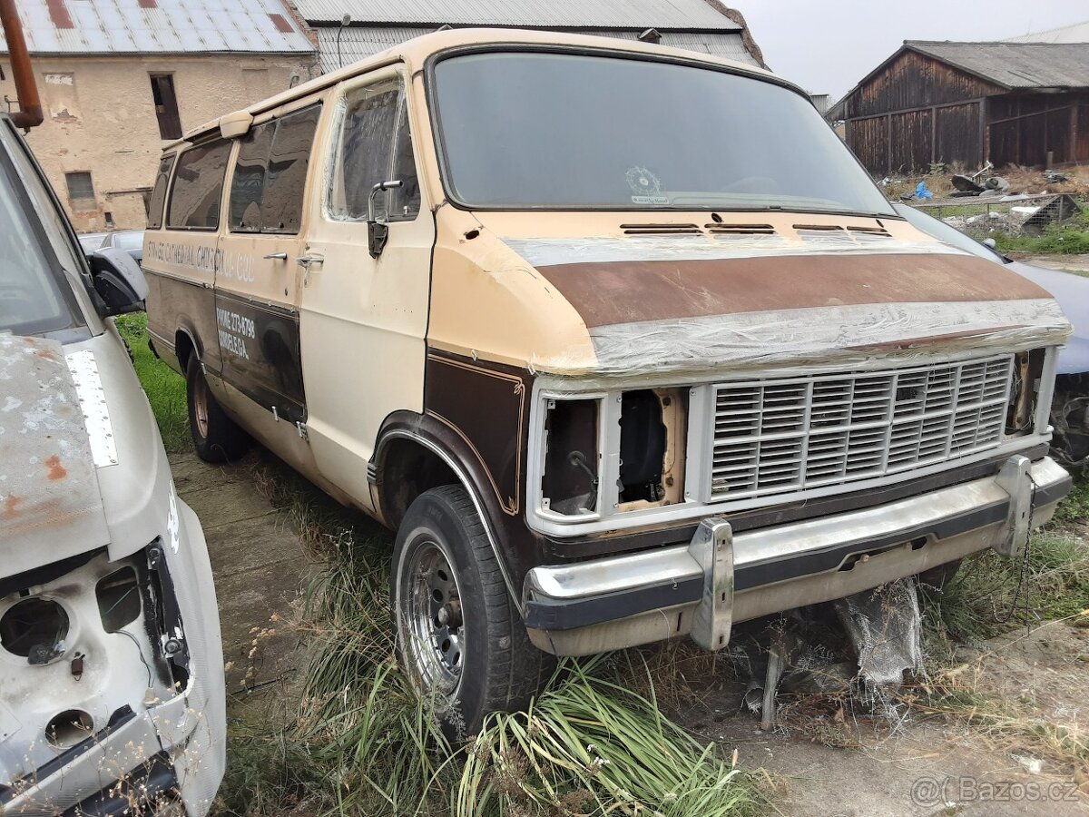 S L E V A . .DODGE RAM VAN na díly, karoserie bez tp, dlouhá - 4