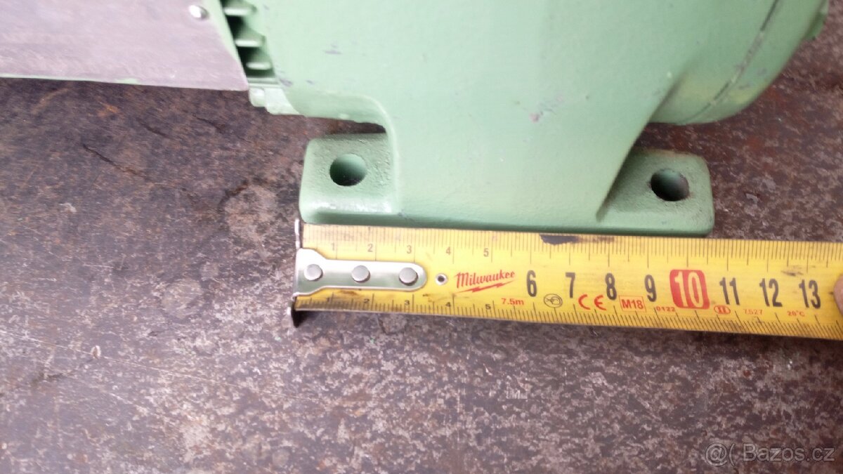 Elektromotor 250W s převodovkou 78 ot. - 4