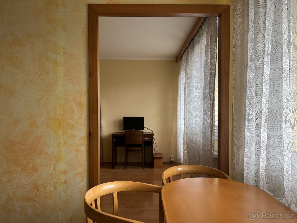 Pronájem bytu - Praha 8, Kobylisy - 4