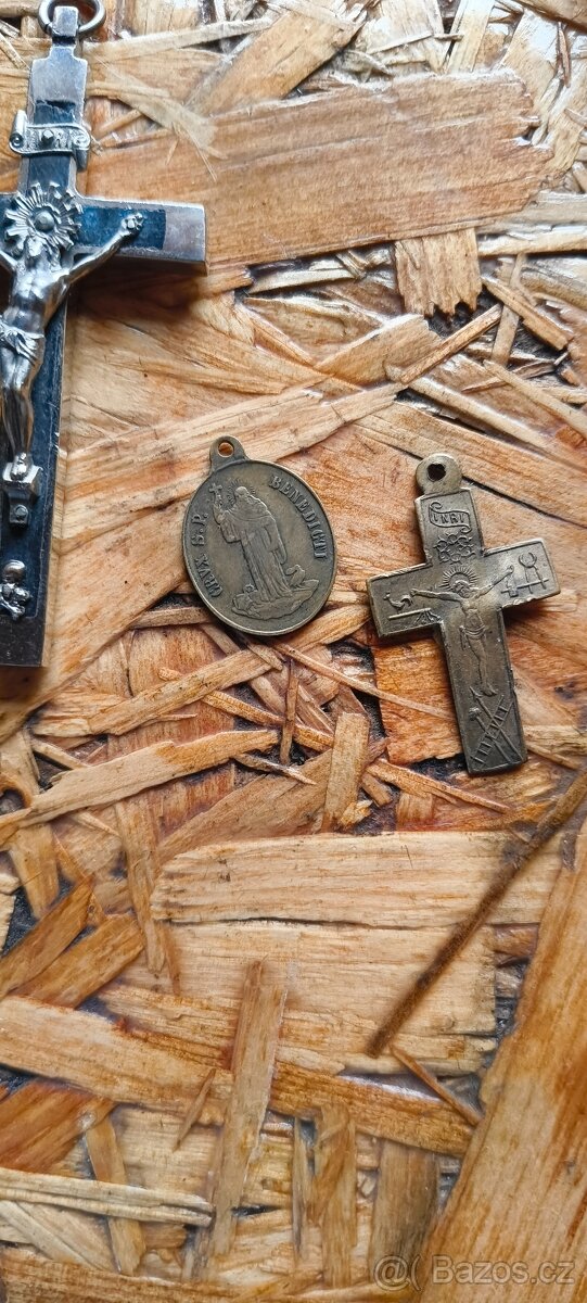 Kříž - 4