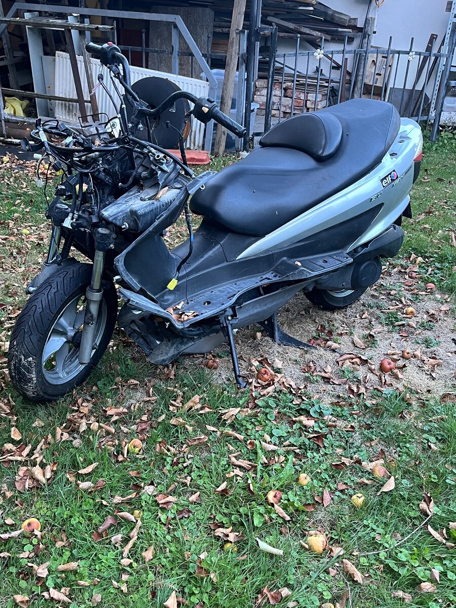 Suzuki burgman 200 - 4