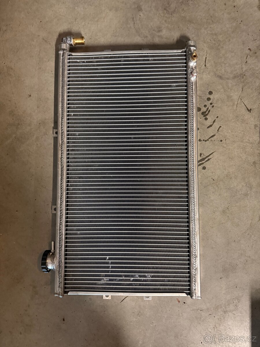 Intercooler voda vzduch plus chladic a pumpa - 4