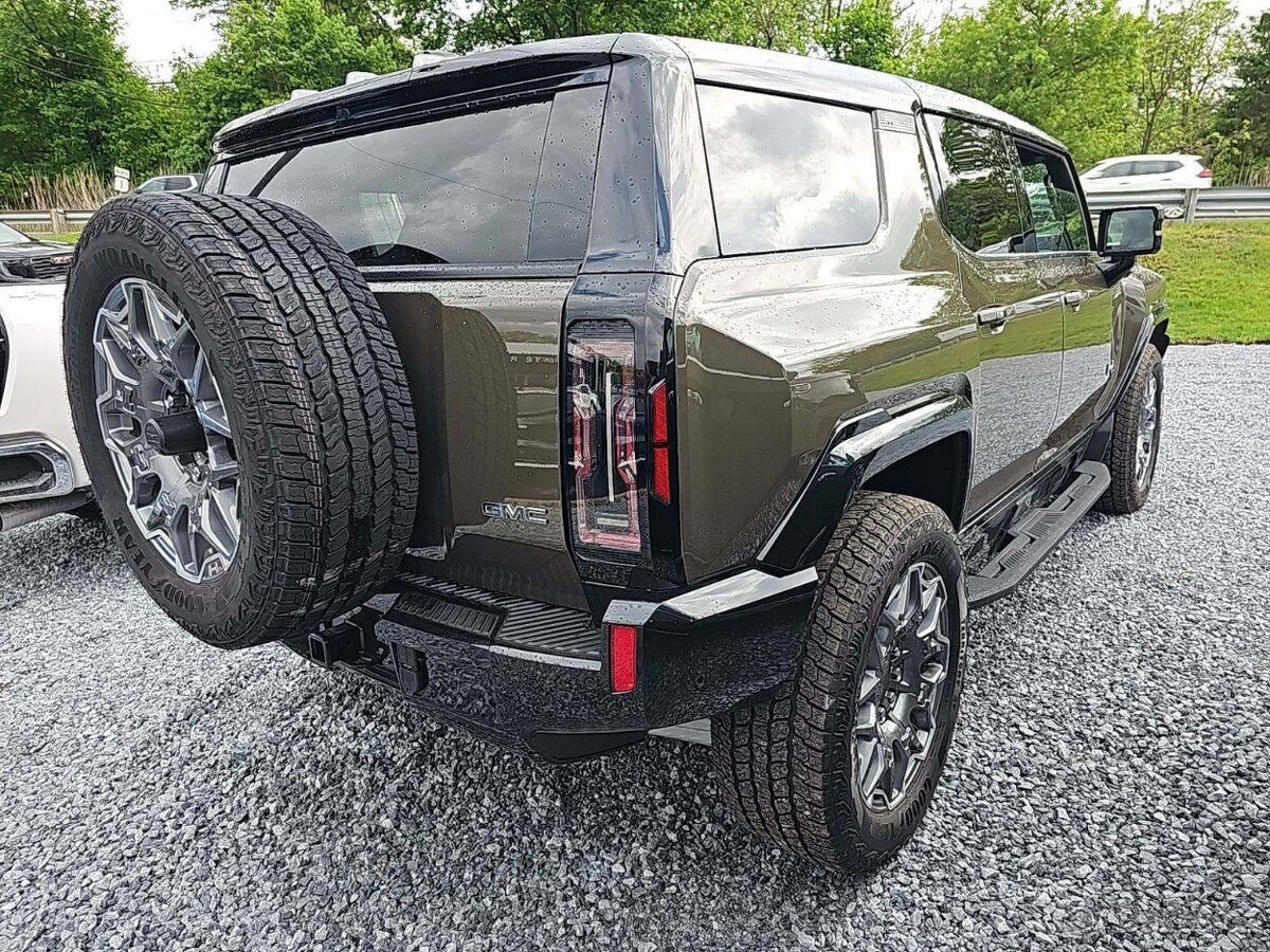 GMC Hummer EV SUV 2025