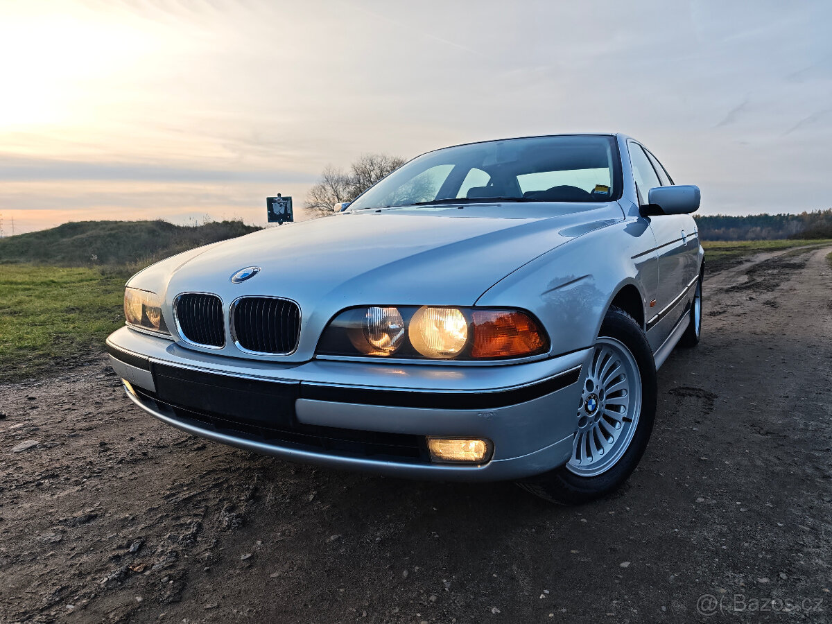 BMW E39 sedan,520i 110KW,manuál,klima,1998,POUZE 170XXXkm - 4