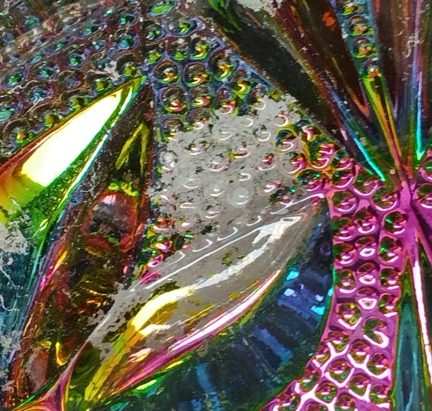 Duhově zbarvená miska z irizovaného skla - 4