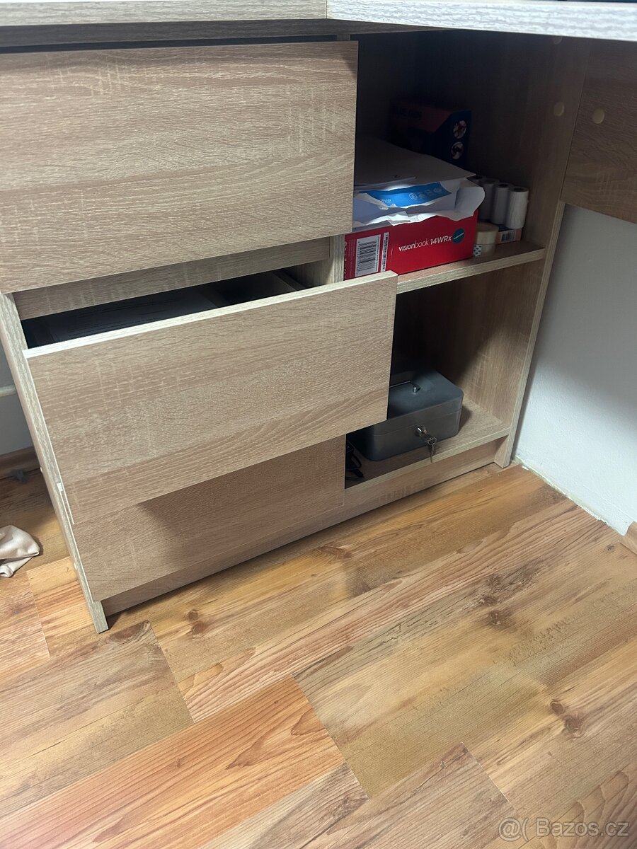 Rohový psací stůl - 4