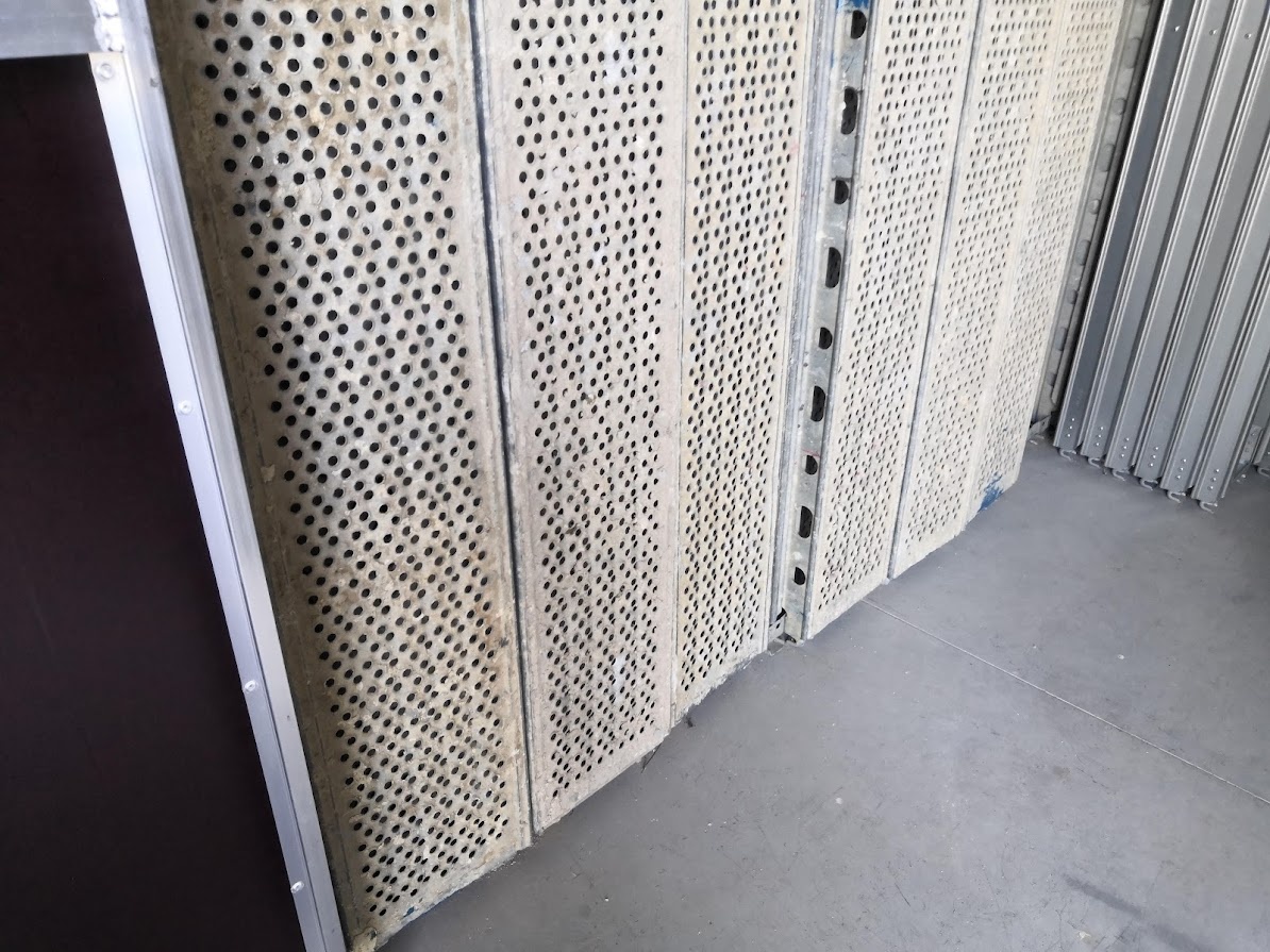 Lešení orig Layher blitz 73cca 100m2 - prodám - 4