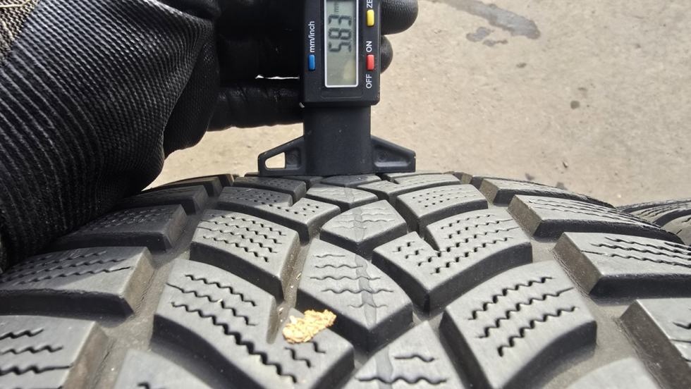 Zimní pneu 215/60/16 Good Year - 4