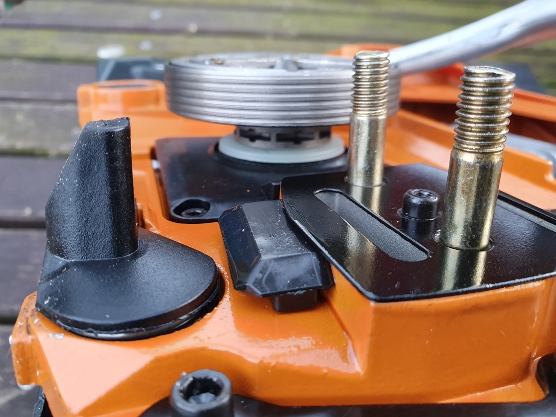 Motorová pila 2.4 kW NOVÁ - 4