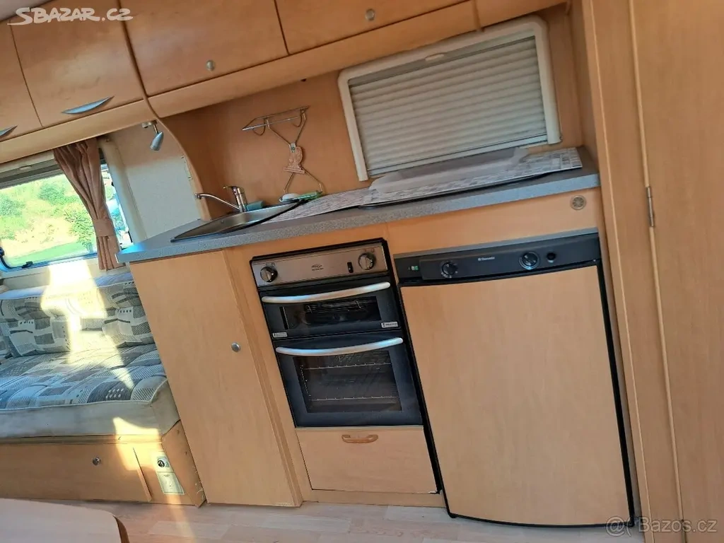 Karavan Bailey Senátor 2009 - 4