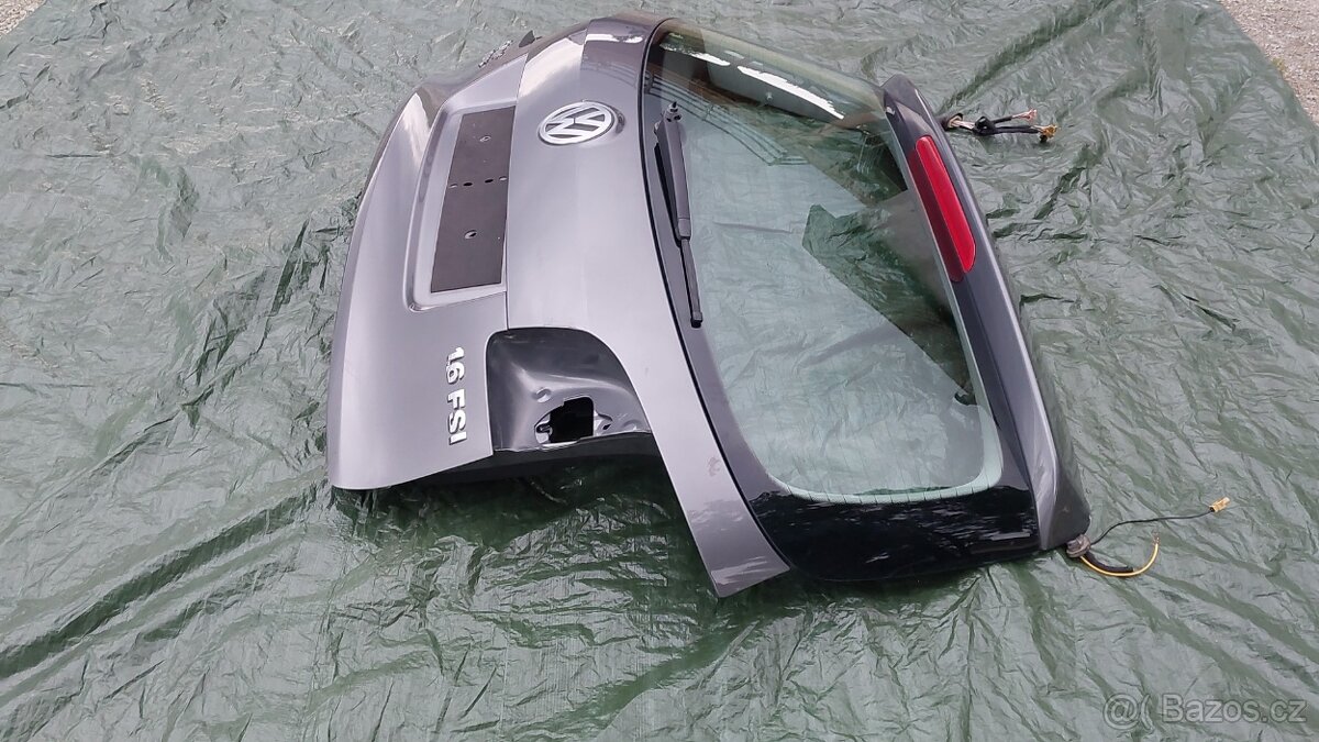 VW GOLF Plus – DVEŘE KUFR ŠEDÉ , STĚRAČ - 4