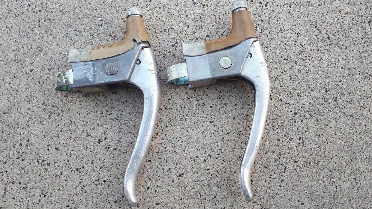 Favorit a Eska díly
- 4