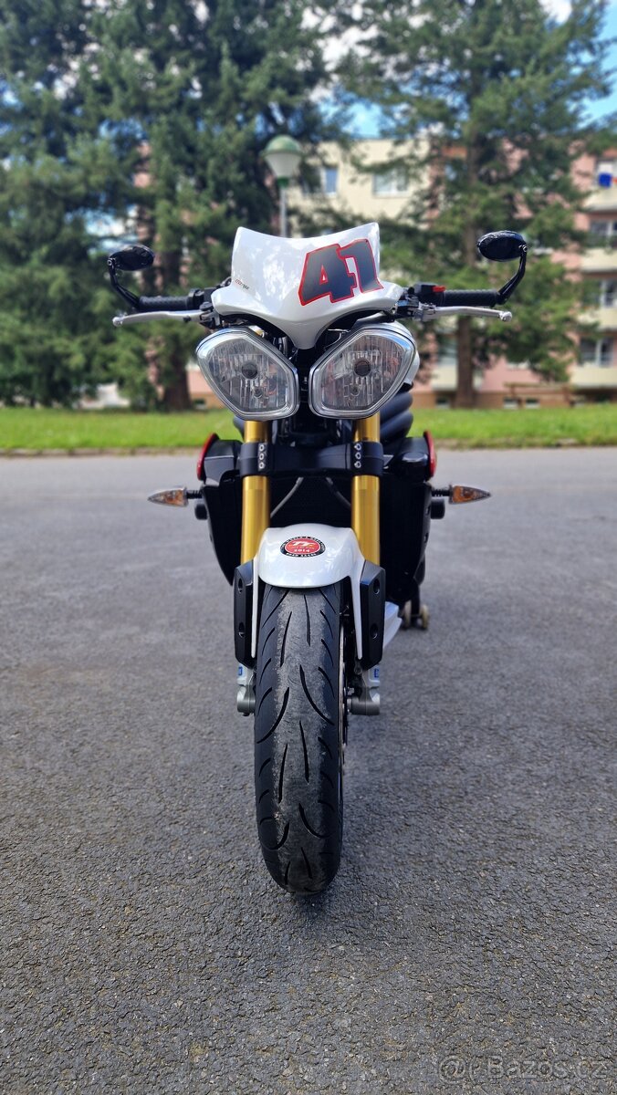 Triumph Speed Triple R - 4