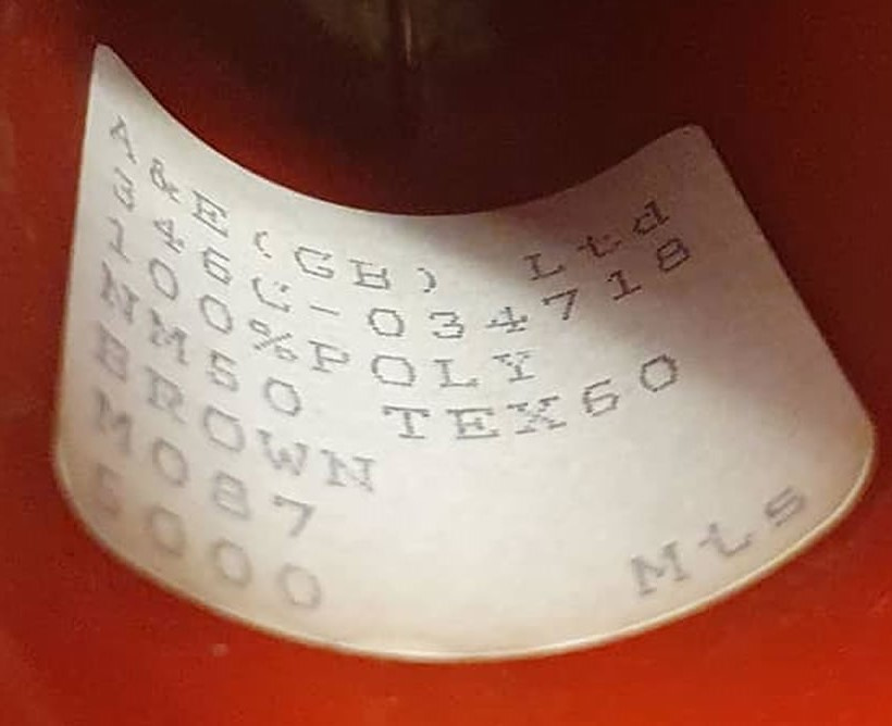 Nitě 100% polyester, návin 5000m, hnědá, TEX 60 - 4