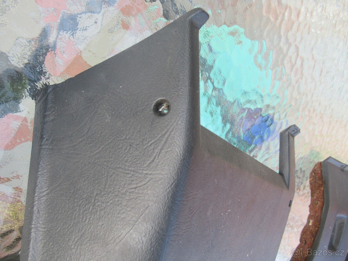 Kryt pod volant BMW E28 - 4