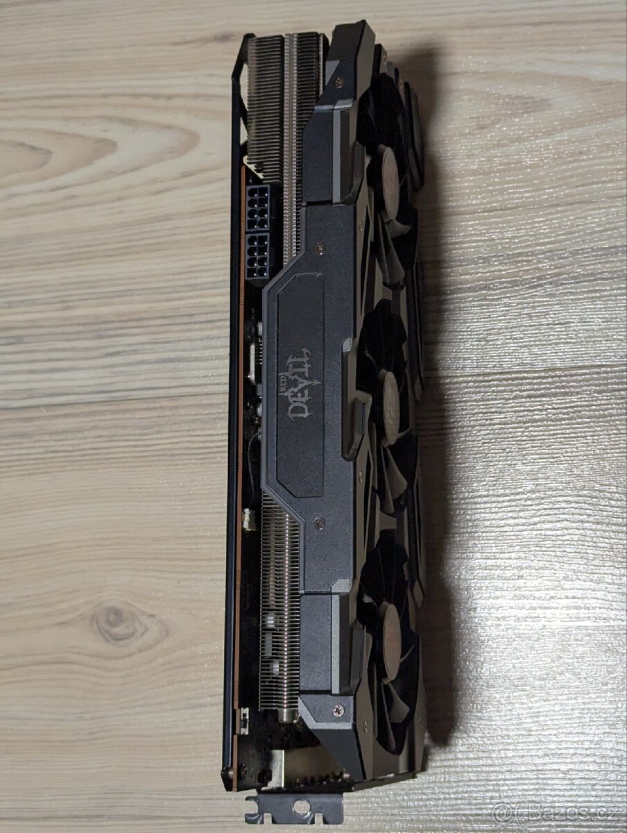 PowerColor RX 5700XT Red Devil - 4