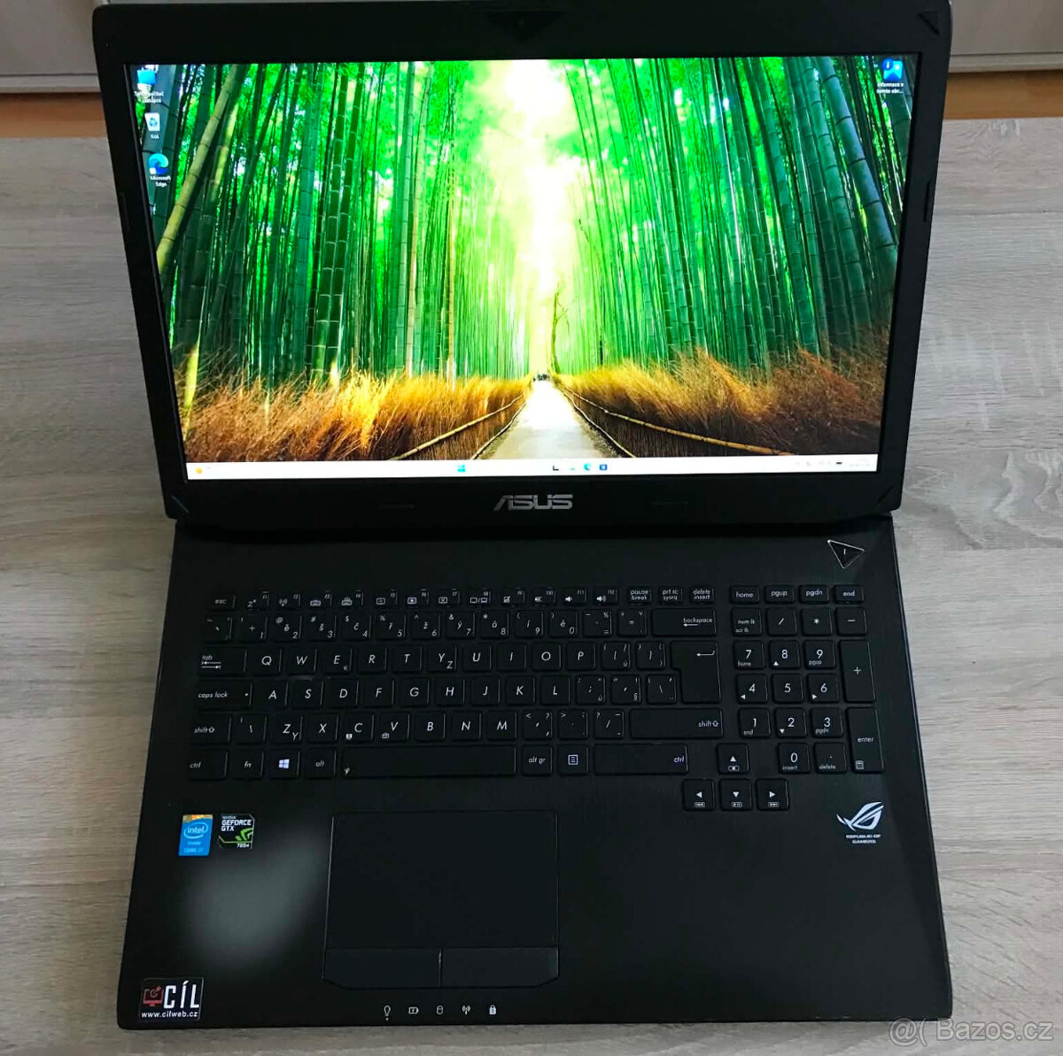 Herní Asus Rog G750 + příslušenství - 4