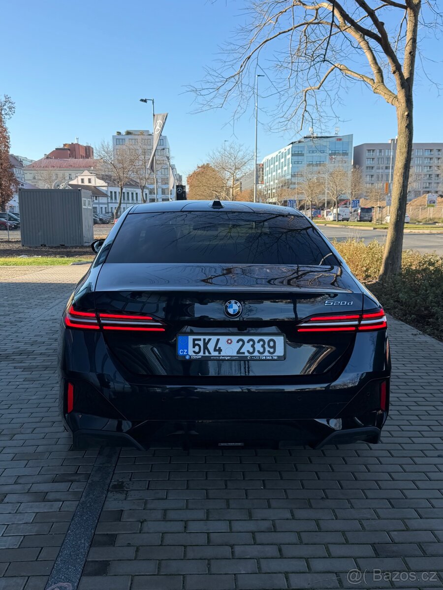 BMW 520 D top stav záruka Mpaket - 4
