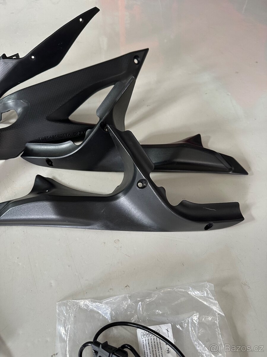 Ducati 1098 plasty - 4