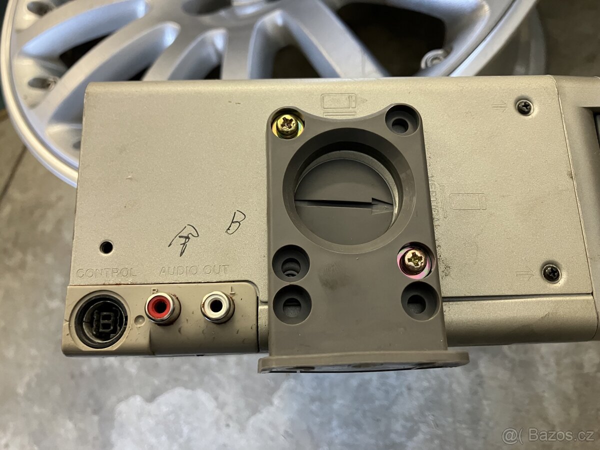 CD měnič SONY - 4