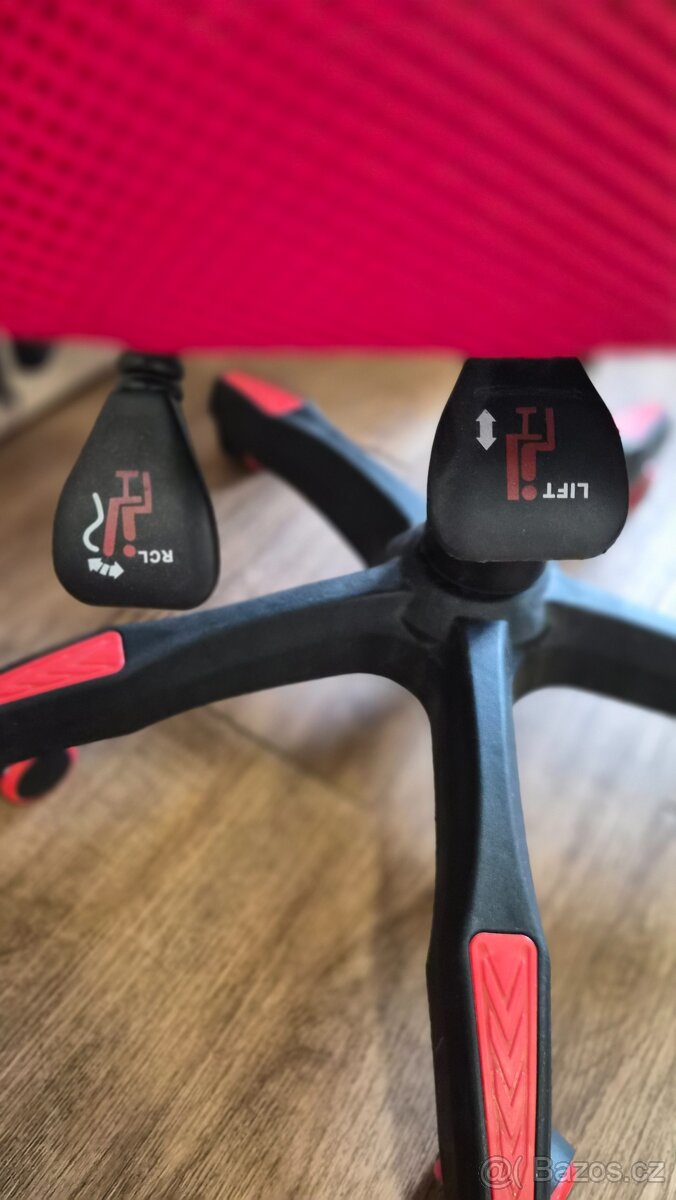 Ergonomická točící židle - 4