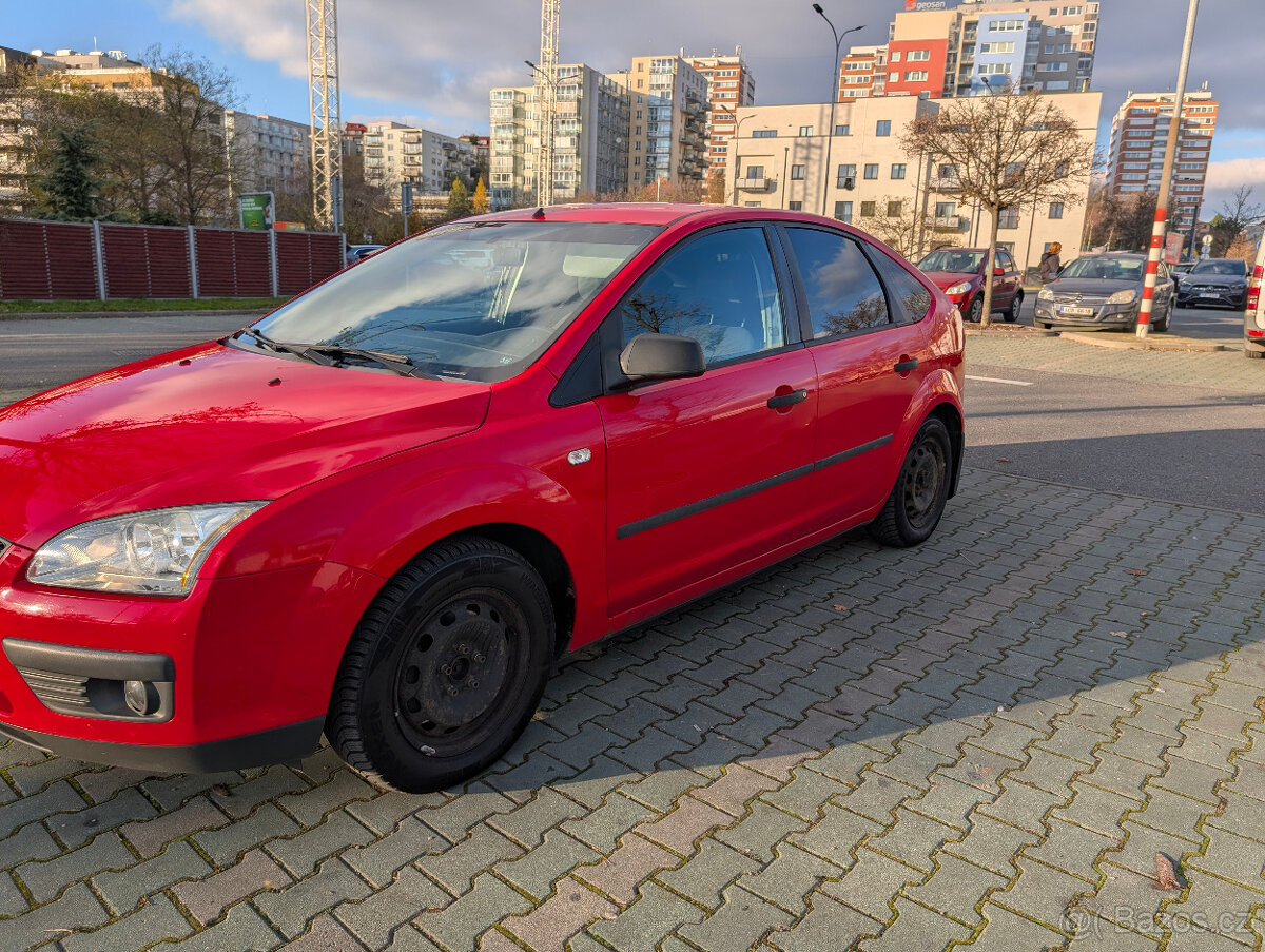 Ford Focus 2, 74 kW, 2006, 187 000 km benzin / LPG - 4