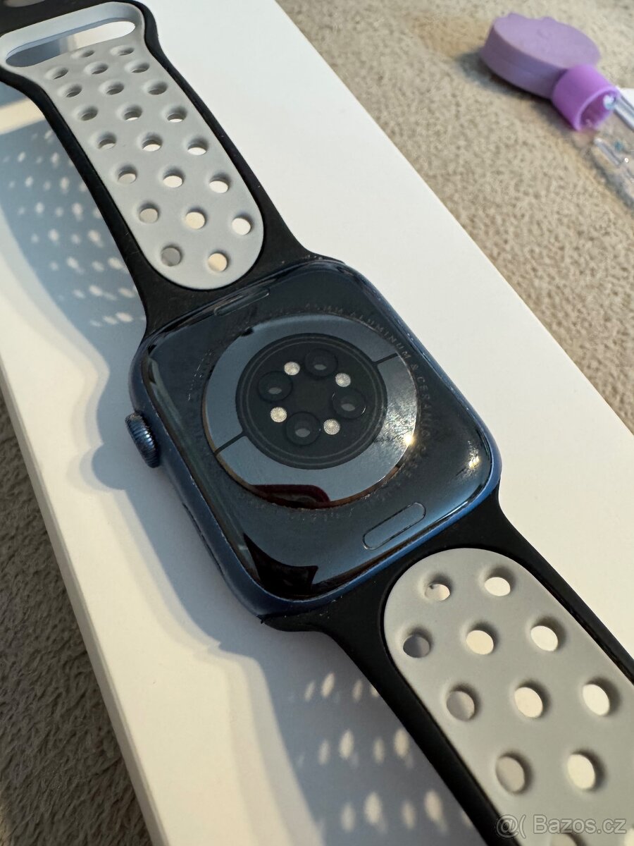 Hodinky Apple Watch 7 - 4