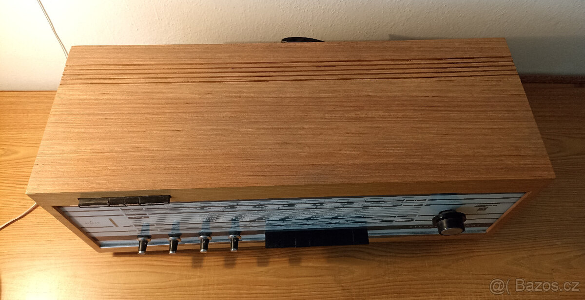 Staré retro rádio Tesla Stereodirigent 538A + reproduktory - 4