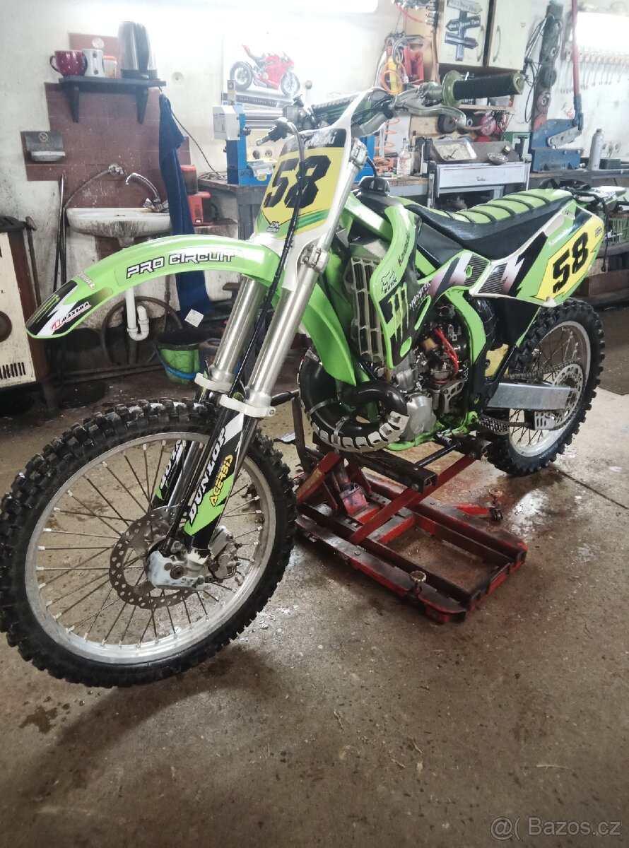 Kawasaki kx250 - 4