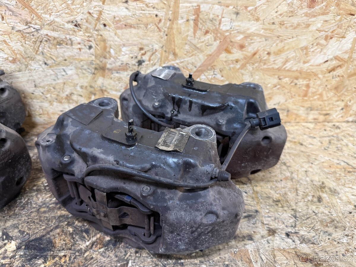 BRZDOVÉ TŘMENY BREMBO VW TOUAREG 7P 3.0 TDI - 4