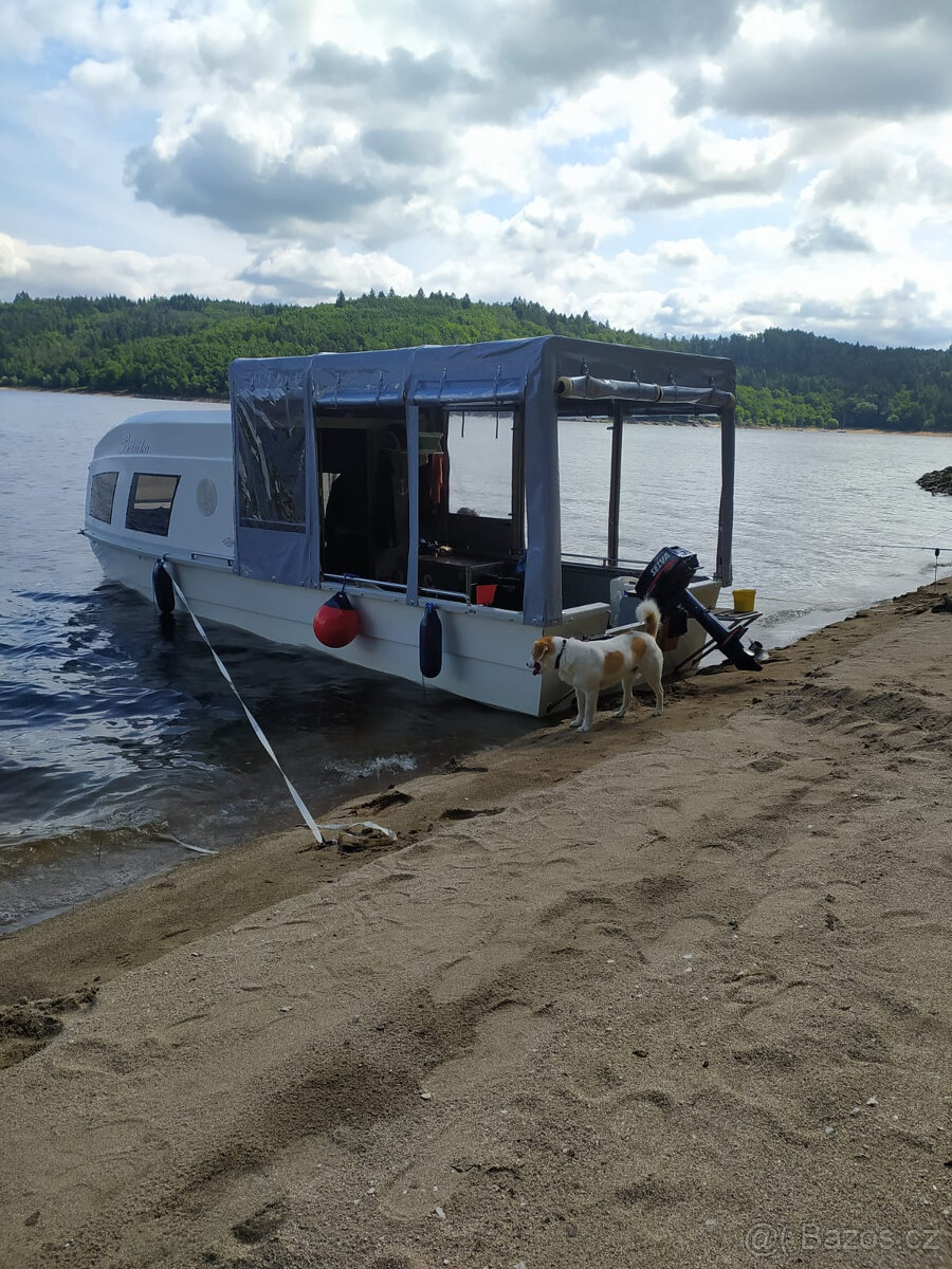 Loď WOR Predátor 6 TOP STAV - 4