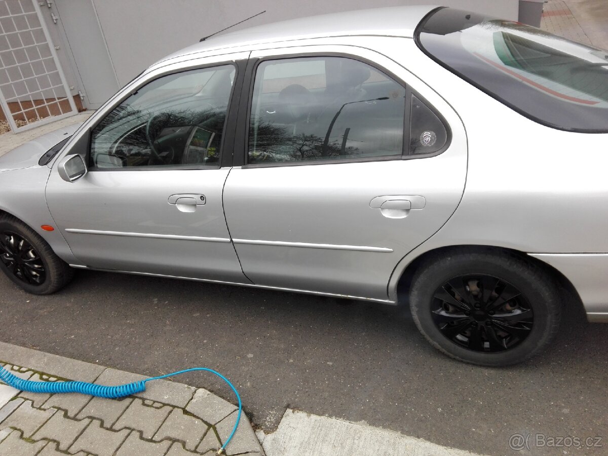Ford Mondeo mk2 1.8 TD 66kw - 4