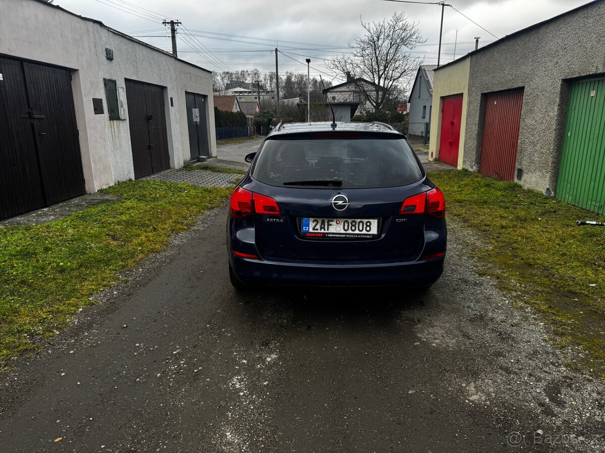 Opel Astra j 1.7cdti - 4