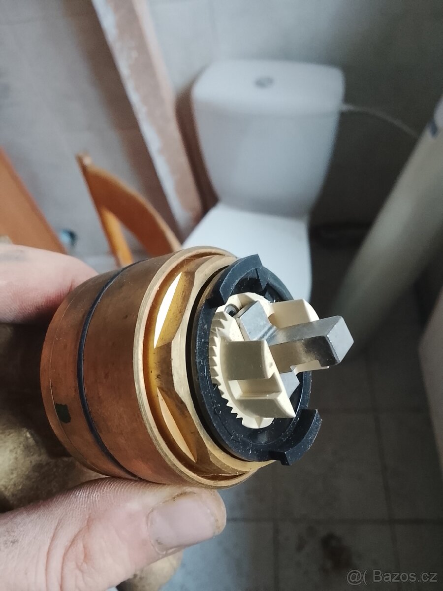 Podomítkové těleso Hansa DN15 - 4