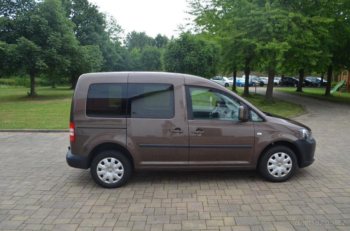 PRODÁM VW CADDY 1.2TSI LIFE 2013 135.000KM, TAŽNÉ - 4