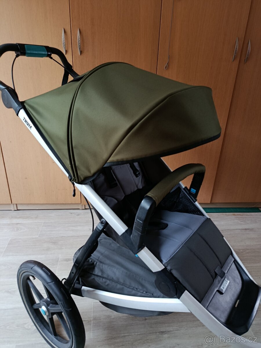 Stříška podle Thule Urban Glide2 + potah zdarma - 4